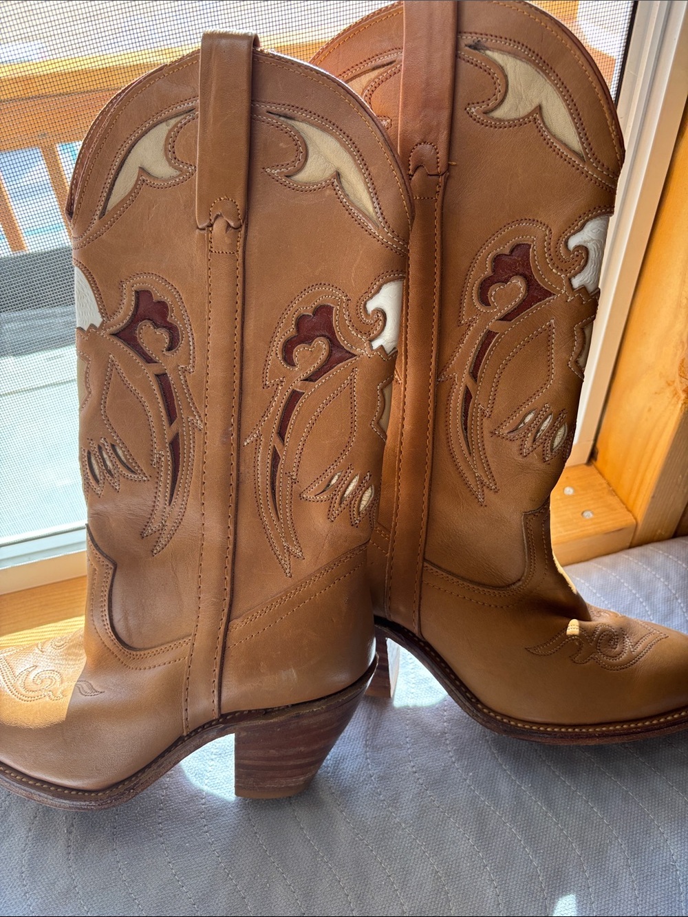 vintage Miss Capezio eagle inlay leather cowboy boots Size 8.5 M - Picture 2 of 10